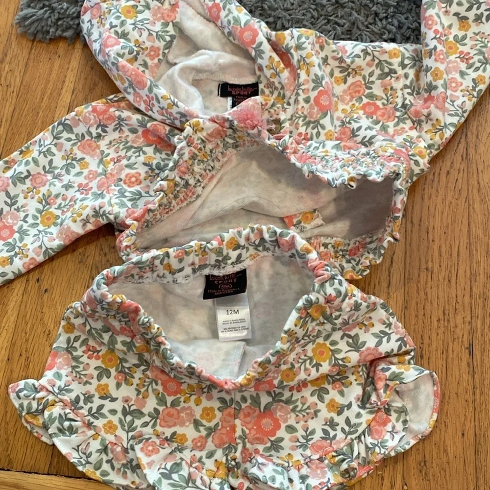 Nicole Miller Sport Baby Girl Floral Two Piece Hoodie and Shorts Size 12 Months